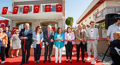 “Olgun Gençlik Merkezi” İzmir’e çok yakıştı
