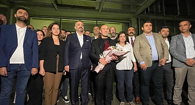 Soyer’e coşkulu karşılama… Sadece İzmir'i temsil etmiyorum artık!