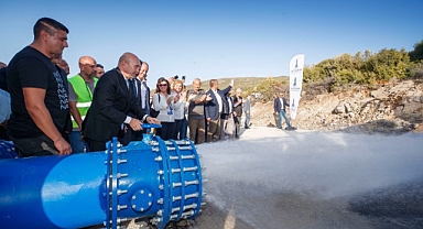 Büyükşehir'den Dikili'ye can suyu… 'Kuraklığa ve yoksulluğa karşı tarım devrimi başlattık'