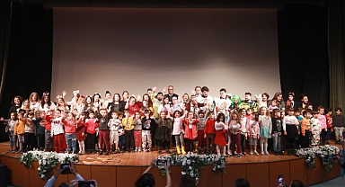 DEÜ, diş sağlığının önemini oyun ile anlattı