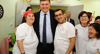  Karşıyaka’nın engelsiz merkezi umut olmaya devam ediyor