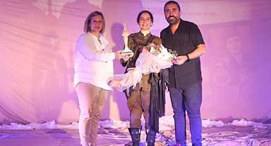 Kurtuluşun kadınları Efes Selçuk'ta sahneye çıktı