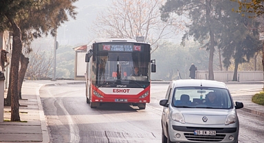 Ata’nın sözleri İzmir’de otobüsleri süsledi
