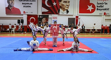 Başkan Sandal:Sporun başkenti Bayraklı