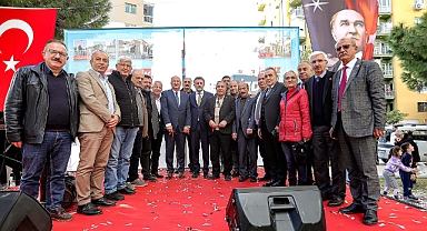  Bayraklı’da muhtarlar ‘Serdar Sandal’ dedi