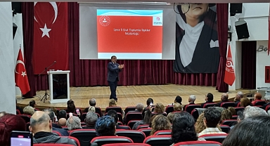 Bornova Belediyesi’nden etkin dernek yönetimi eğitimi