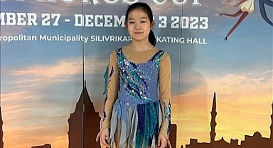 İzmirli Deniz buz pateninde altın madalya kazandı