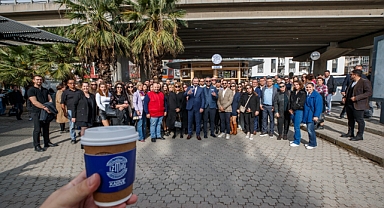 İzmirli Kahve’nin ikinci şubesi Bornova’da açıldı
