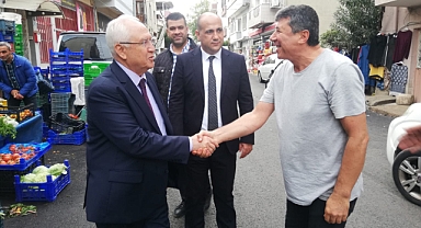 Karabağlar'da asfaltlamalar aynı hızla devam