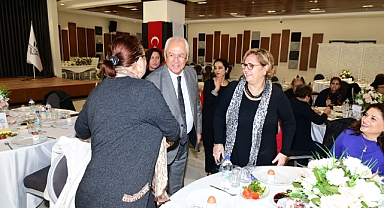  Karabağlar'ın seçilmiş kadınları 8. kez buluştu