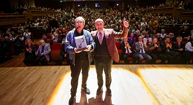 Mizahın ustaları ödüllerini aldı