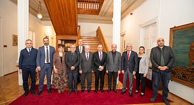 Başkan Soyer'e destek ziyaretleri