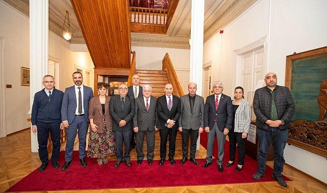 Başkan Soyer'e destek ziyaretleri