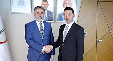 CHP Bayraklı’da dikkat çeken buluşma… Sandal ve Önal bir araya geldi