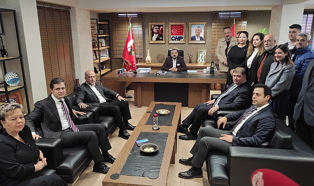 CHP İzmir'de kritik zirve... Tugay: Örgütümüz tem yumruk olacak!