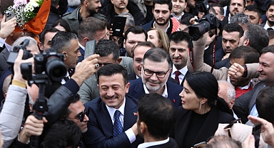 Dağ'a havalimanında miting gibi karşılama!