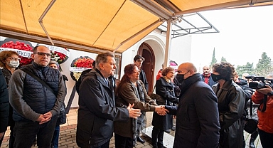 Hanri Benazus son yolculuğuna uğurlandı