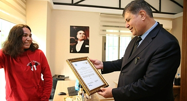  Karşıyaka’da kitap sevgisine engel yok