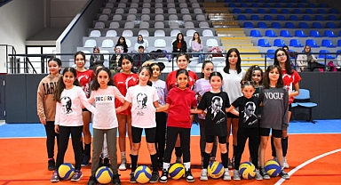 Torbalı’nın yeni salonuna genç sporculardan tam not