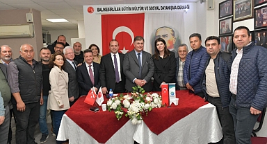 CHP’li Tugay hemşehri dernekleriyle buluştu, müjdeyi verdi: 90 dakika ücretsiz olacak