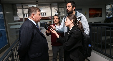 Tugay'dan adaylık tartışmalarına yanıt: Bir grup insanın yapay çalışması!