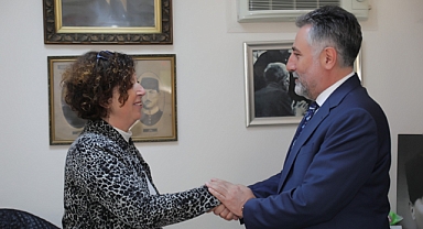 Başkan Sandal’dan 24 muhtara teşekkür plaketi