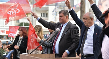 Başkan Tugay: İzmirli 'gavur' değil has Müslümandır
