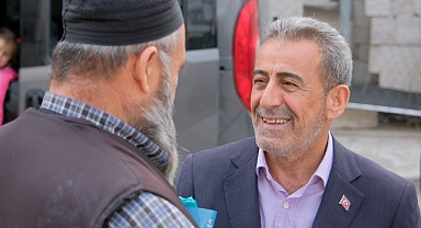  Bornova Belediye Başkan Adayı Cevdet Çayır: Hiçbir vatandaşı ihmal etmeden yürüyoruz