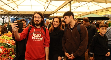 CHP Karşıyaka Adayı Yıldız İşçimenler Ünsal’dan 3,5 saatlik pazar mesaisi!