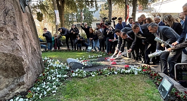 Karşıyaka'da 8 Mart için anlamlı tören!