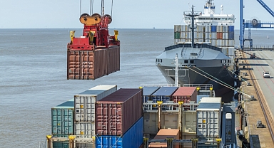 Balkanlar üzerinden yağmurlu hava yerine döviz yağmuru geldi