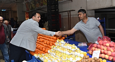 Başkan Eşki, Çamdibi Kapalı Pazar Yeri'nde esnafla buluştu!