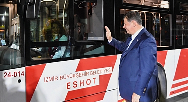Başkan Tugay bayramlaşmaya sabah 05.00'te ESHOT'da başladı