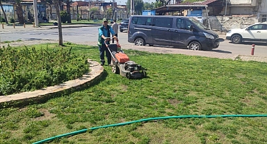 Konak’ın parkları bayramda çiçek açtı