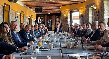 Tugay belediye başkanlarıyla buluştu… Neler konuşuldu?