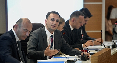 Bornova'da Mayıs oturumu tamam... Mecliste konu otopark!