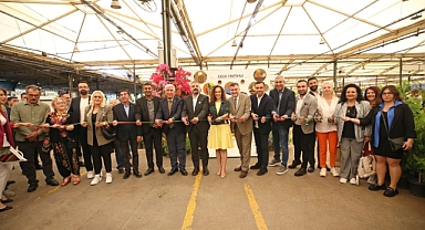 Karşıyaka Çiçek Festivali kapılarını açtı