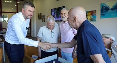 Başkan Duman bayramın ilk ziyaretini huzurevine gerçekleştirdi