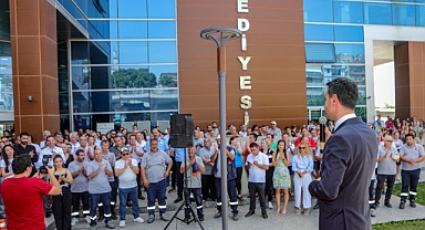 Başkan Önal belediye personeliyle bayramlaştı 