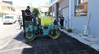 Bayraklı'da asfaltlama seferberliği!