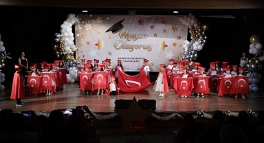 Karşıyaka’nın anaokullarını yıl sonu coşkusu sardı