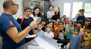 Balçova'da minik öğrenciler can dostlarla buluştu