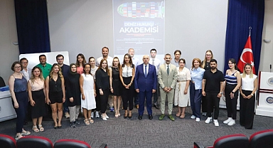 DEÜ'den Kabotaj Bayramı'nda bir ilk: Deniz Hukuku Akademisi açıldı