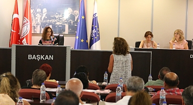 Karşıyaka’da çöpünü sokağa atana ceza yolda