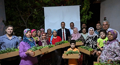 Bornova'da tarıma destek... Kışlık sebzeler belediyeden!