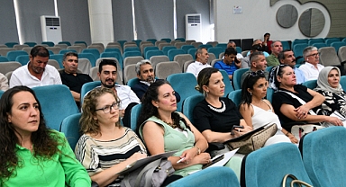 Bornova'dan muhtarlara özel seminer