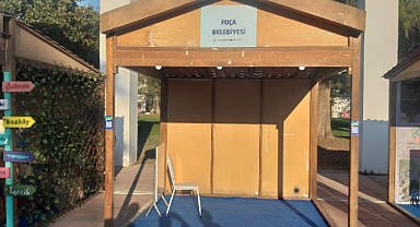Foça Belediyesi: Evde yokuz!
