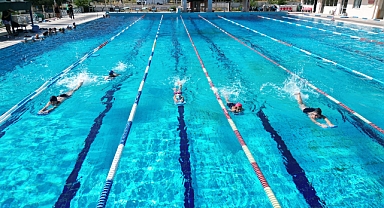 Narlıdere'de her çocuk yüzme öğrenecek!