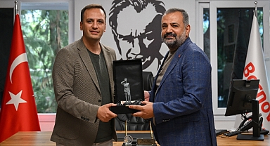 Aslanoğlu'ndan Eşki'ye teşekkür: Gurur duyuyoruz