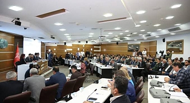 Bornova'da AK Partili üyeden şaşırtan teklif: Homeros adı değişsin!